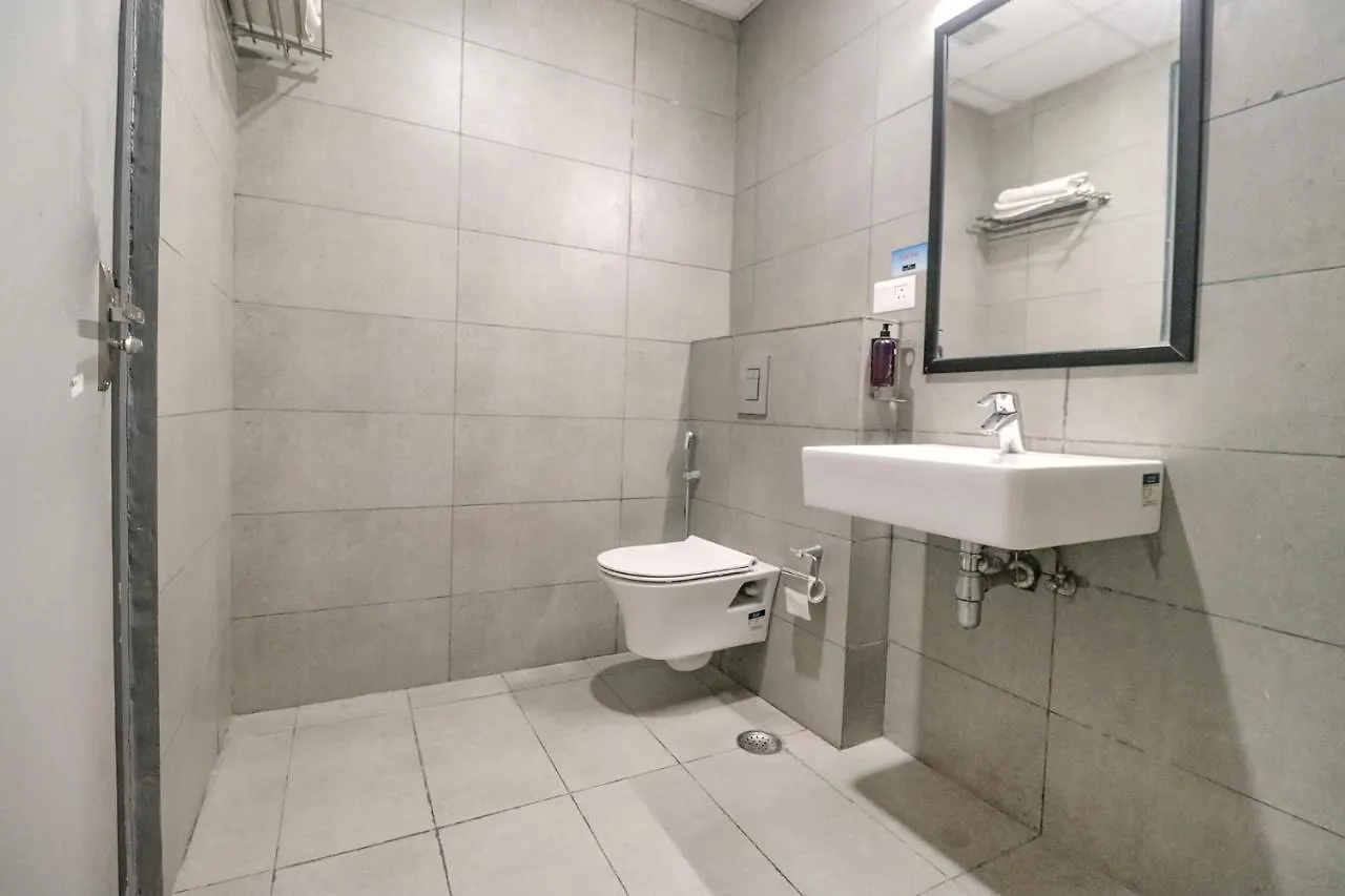 *** Hotel Fabhotel Pantao Stays Gurgaon India